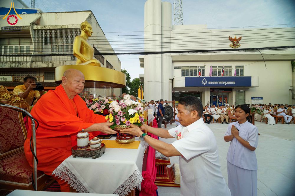 ภาพ No.336853:วันเสาร์ที่ 27 มิถุนายน 2569 พิธีตักบาตรพระ 1,345 รูป  ณ ข่วงสันกำแพง อำเภอสันกำแพง จังหวัดเชียงใหม่