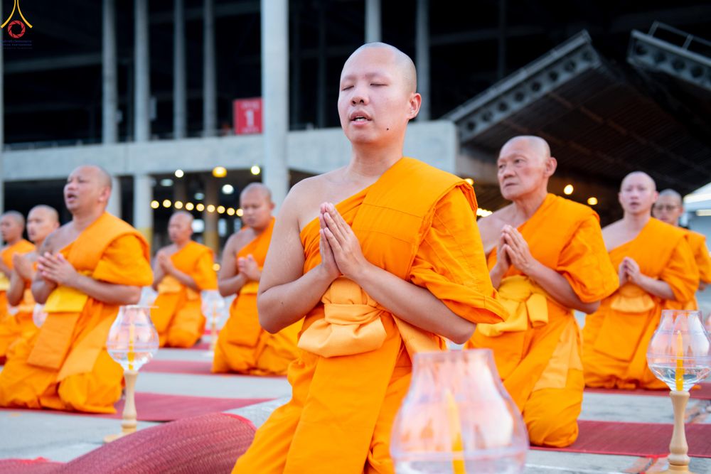 ภาพ No.307555:วันที่ 31 มกราคม พ.ศ. 2569 พิธีจุดประทีปธรรมถวายเป็นพุทธบูชา  และบูชาธรรมมหาปูชนียาจารย์ (ภาพชุดที่ 2) ณ วัดพระธรรมกาย ปทุมธานี ในโครงการธรรมยาตรา กตัญญูบูชา มหาปูชนียาจารย์ พระมงคลเทพมุนี(สด จนฺทสโร) พระผู้ปราบมาร อนุสรณ์สถาน 7 แห่ง ปีที่ 14