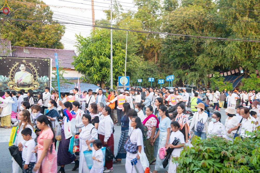 ภาพ No.293068:วันที่ 11 มกราคม พ.ศ. 2569 พิธีต้อนรับพระธรรมยาตรา ณ อนุสรณ์สถานลำดับที่ 3 (ภาพชุดที่ 2) สถานที่เกิดในเพศสมณะ วัดสองพี่น้อง อำเภอสองพี่น้อง จังหวัดสุพรรณบุรี ในโครงการธรรมยาตรา กตัญญูบูชา มหาปูชนียาจารย์ พระมงคลเทพมุนี(สด จนฺทสโร) พระผู้ปราบมาร อนุสรณ์สถ