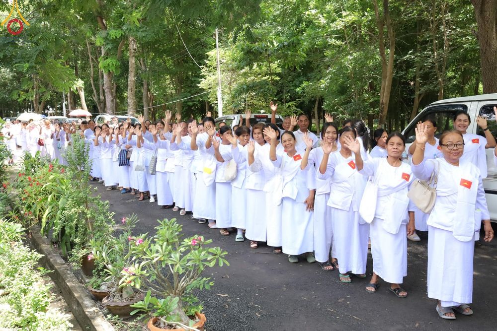 ภาพ No.158338:โครงการอบรมอุบาสก อุบาสิกาแก้ว  ตัวแทนทอดกฐิน 30,000 วัด ทั่วไทย บูชาธรรม 80 ปี หลวงพ่อธัมมชโย ระหว่างวันที่ 20-22 กันยายน พ.ศ. 2567 ณ จังหวัดบุรีรัมย์ รุ่นที่ 3