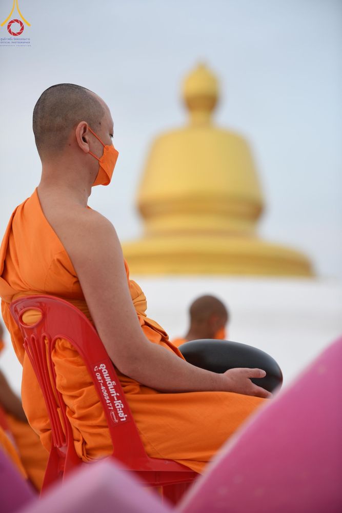ภาพ No.118531:พิธีตักบาตรพระธรรมยาตรา ปีที่ 12 ณ อนุสรณ์สถานลำดับที่ 5 สถานที่เผยแผ่วิชชาธรรมกายครั้งแรก อนุสรณ์สถานบางปลา จ.นครปฐม วันที่ 25 มกราคม พ.ศ. 2567