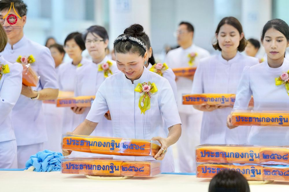 ภาพ No.264540:วันอาทิตย์ที่ 2 พฤศจิกายน พ.ศ. 2568 พิธีทอดกฐินสามัคคี ณ สภาธรรมกายสากล วัดพระธรรมกาย