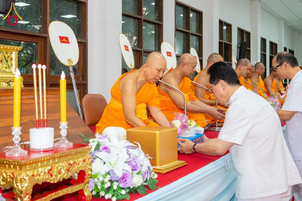 ภาพ No.315363:วันอังคารที่ 24 มีนาคม พ.ศ. 2569 พิธีบำเพ็ญกุศล คุณพ่อณรงค์ จินตมากุล  สิริอายุ 99 ปี 11 เดือน โยมบิดา พระครูปลัดรัตนวีรวัฒน์ (รังสฤษดิ์ อิทฺธิจินตโก) ที่ปรึกษาเจ้าคณะจังหวัดปทุมธานี เจ้าอาวาสวัดพระธรรมกาย  ณ ห้องปลูกศรัทธา 2 วัดพระธรรมกาย ปทุมธานี