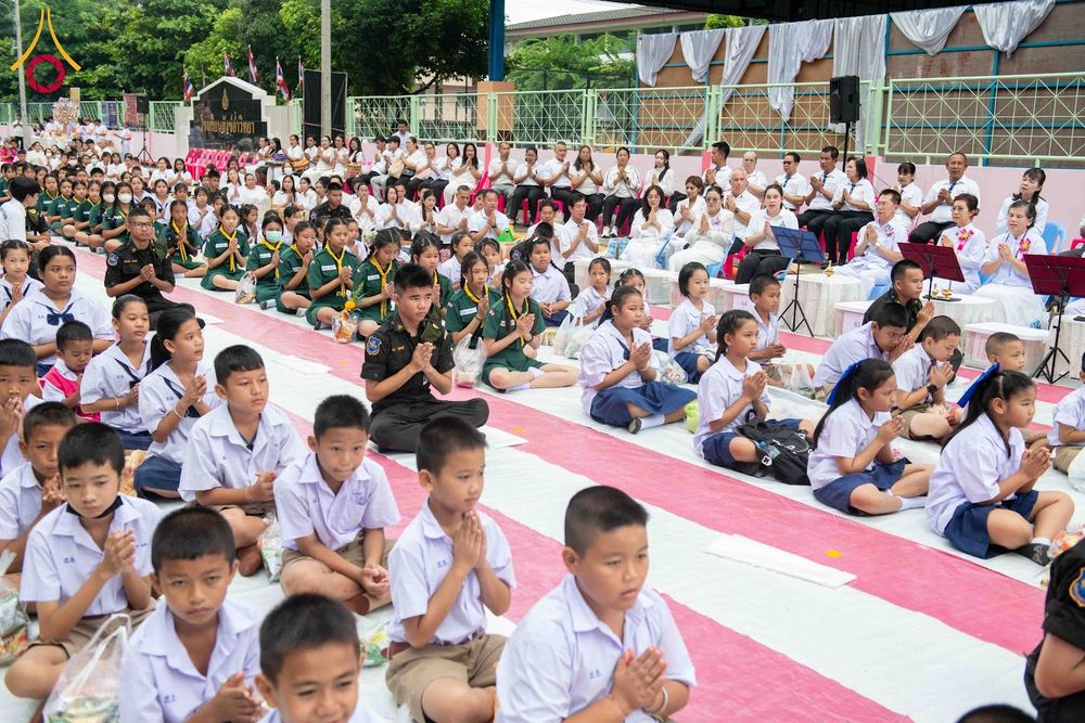 ภาพ No.349996:วันที่ 17 กันยายน พ.ศ. 2569 พิธีตักบาตรเข้าพรรษา 109 รูป ถวายเป็นพระราชกุศลสมเด็จพระบรมราชชนนีพันปีหลวง  ณ โรงเรียนสังข์อ่ำวิทยา อำเภอคลองหลวง จังหวัดปทุมธานี