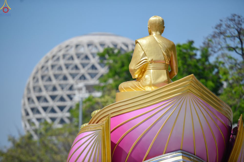 ภาพ No.304574:วันที่ 25 มกราคม พ.ศ. 2569 พิธีต้อนรับพระธรรมยาตรา (ภาพชุดที่ 2) รร.สามัคคีราษฏร์บำรุง-วัดพระธรรมกาย ในโครงการธรรมยาตรา กตัญญูบูชา มหาปูชนียาจารย์ พระมงคลเทพมุนี(สด จนฺทสโร) พระผู้ปราบมาร อนุสรณ์สถาน 7 แห่ง ปีที่ 14