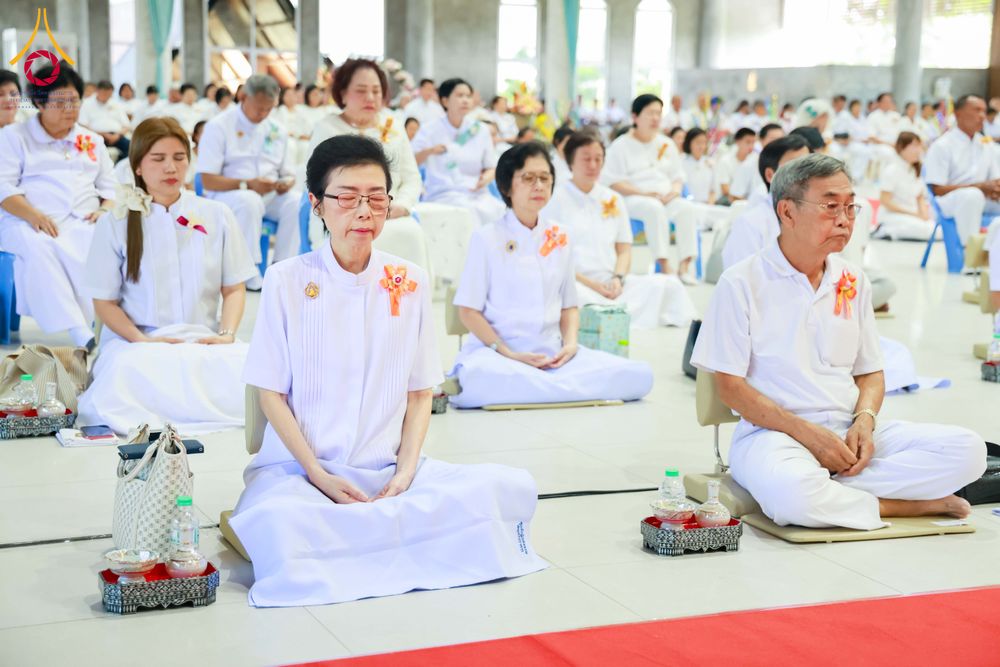 ภาพ No.315621:วันอาทิตย์ ที่ 22 มีนาคม พ.ศ. 2569 พิธีทอดผ้าป่าฉลองพระประธาน พิธีประดิษฐานพระบรมสารีริกธาตุในองค์พระประธาน พิธีจารึกชื่อบรรจุในแผ่นฌาน ณ ศูนย์ปฏิบัติธรรมสมุทรปราการ (บางบ่อ)