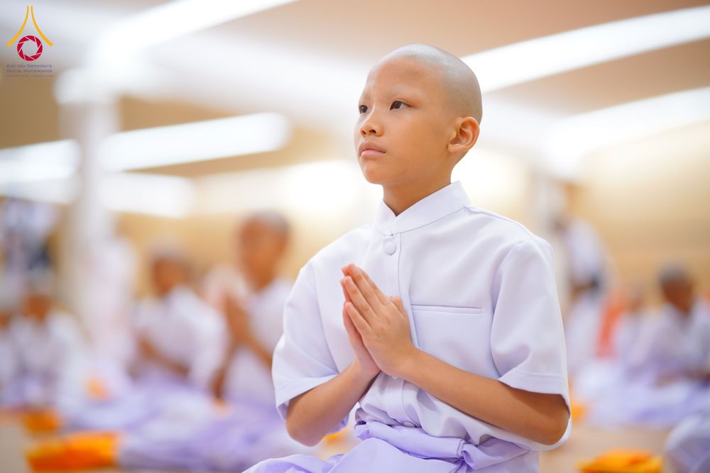 ภาพ No.319517:วันเสาร์ที่ 4 เมษายน พ.ศ.2569 พิธีขอขมา มอบผ้าไตร และถวายบาตรแด่นาคธรรมทายาท ในโครงการบรรพชาสามเณรฟื้นฟูพระพุทธศาสนาทั่วไทย โครงการหน่อแก้วเปรียญธรรม รุ่นที่ 14 โครงการสามเณรยุวธรรมทายาท รุ่นที่ 34 โครงการสามเณรมัชฌิมธรรมทายาท รุ่นที่ 30 ณ สภาธรรมกายสากล