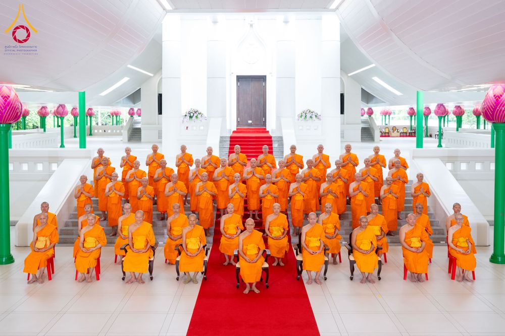 ภาพ No.286632:วันเสาร์ที่ 12 กรกฏาคม พ.ศ.2568 พิธีบรรพชาอุปสมบท  โครงการบรรพชาอุปสมบทหมู่ ธรรมทายาทนานาชาติ(ภาคภาษาจีน), โครงการบรรพชาสามเณร โรงเรียนนานาชาติ รุ่นที 14