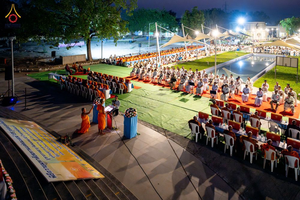 ภาพ No.321698:วันที่ 12 เมษายน พ.ศ.2569 วัดพระธรรมกาย ร่วมกับพุทธสภาแห่งอินเดีย ถวายมหาสังฆทาน 135 วัด ดร.ภีมราว รามชี อัมเบดการ์ (Dr. B.R. Ambedkar) รัฐบุรุษผู้ฟื้นฟูพระพุทธศาสนา ณ วัดพุทธสันติวันธรรมชัย เมืองนาคปูร์ รัฐมหาราษฏระ สาธารณรัฐอินเดีย