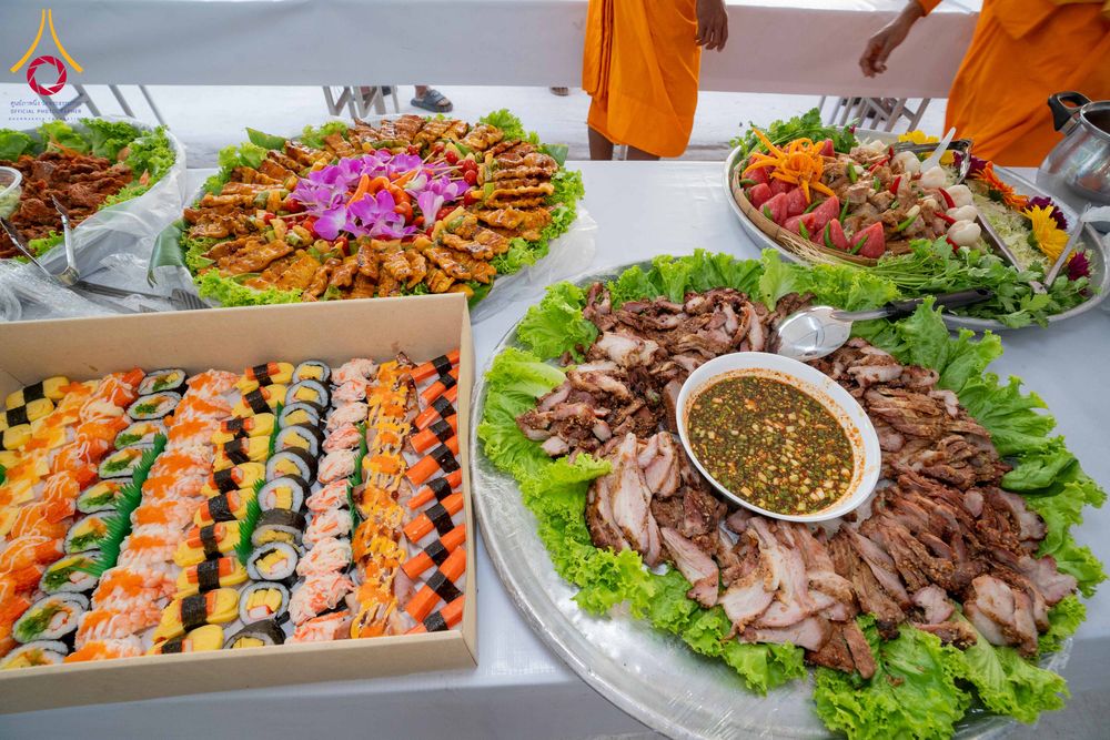 ภาพ No.301149:วันที่ 23 มกราคม พ.ศ. 2569 พิธีถวายภัตตาหารเป็นสังฆทาน แด่พระธรรมยาตรา ณ อนุสรณ์สถานบางปลา วัดบางปลา อำเภอบางเลน จังหวัดนครปฐม ในโครงการธรรมยาตรา กตัญญูบูชา มหาปูชนียาจารย์ พระมงคลเทพมุนี(สด จนฺทสโร) พระผู้ปราบมาร อนุสรณ์สถาน 7 แห่ง ปีที่ 14