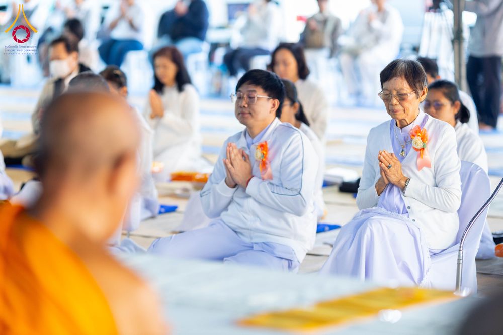 ภาพ No.290817:วันที่ 9 มกราคม พ.ศ. 2569 พิธีถวายภัตตาหารเป็นสังฆทาน แด่พระธรรมยาตรา ณ อนุสรณ์สถานคลองบางนางแท่น อ.สามพราน จ.นครปฐม ในโครงการธรรมยาตรา กตัญญูบูชา มหาปูชนียาจารย์ พระมงคลเทพมุนี(สด จนฺทสโร) พระผู้ปราบมาร อนุสรณ์สถาน 7 แห่ง ปีที่ 14