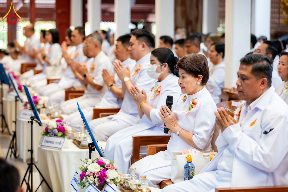 ภาพ No.303383:วันที่ 23 มกราคม พ.ศ. 2569 พิธีเจริญพุทธมนต์ปฏิบัติธรรม มอบทุนการศึกษา  ถวายสังฆทาน 109 วัด เพื่อถวายเป็นพุทธบูชา เพื่อขับเคลื่อนโครงการหมู่บ้านรักษาศีล 5 โดยคณะสงฆ์จังหวัดนครปฐม คณะศิษยานุศิษย์วัดพระธรรมกาย โครงการธรรมยาตรา ปีที่ 14 ณ วัดบางปลา อำเภอบาง