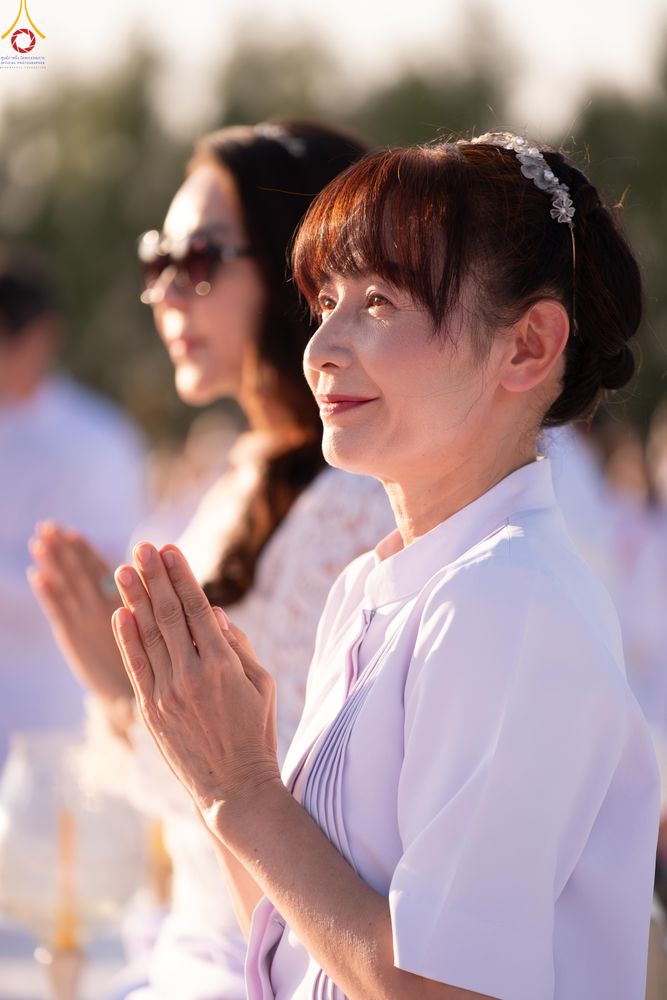 ภาพ No.302065:วันที่ 23 มกราคม พ.ศ. 2569 พิธีจุดประทีปธรรมถวายเป็นพุทธบูชา และบูชาธรรมมหาปูชนียาจารย์  ณ อนุสรณ์สถานลำดับที่ 5 สถานที่เผยแผ่วิชชาธรรมกายครั้งแรก อนุสรณ์สถานบางปลา วัดบางปลา อำเภอบางเลน จังหวัดนครปฐม ในโครงการธรรมยาตรา กตัญญูบูชา มหาปูชนียาจารย์ พระมงคล