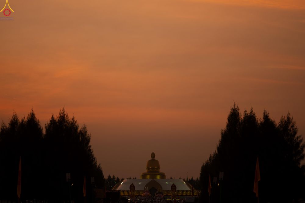 ภาพ No.299512:วันที่ 18 มกราคม พ.ศ. 2569 พิธีต้อนรับพระธรรมยาตรา (ภาพชุดที่ 2) ณ อนุสรณ์สถานลำดับที่ 5  สถานที่เผยแผ่วิชชาธรรมกายครั้งแรก อนุสรณ์สถานบางปลา วัดบางปลา อำเภอบางเลน จังหวัดนครปฐม ในโครงการธรรมยาตรา กตัญญูบูชา มหาปูชนียาจารย์ พระมงคลเทพมุนี(สด จนฺทสโร) พระ