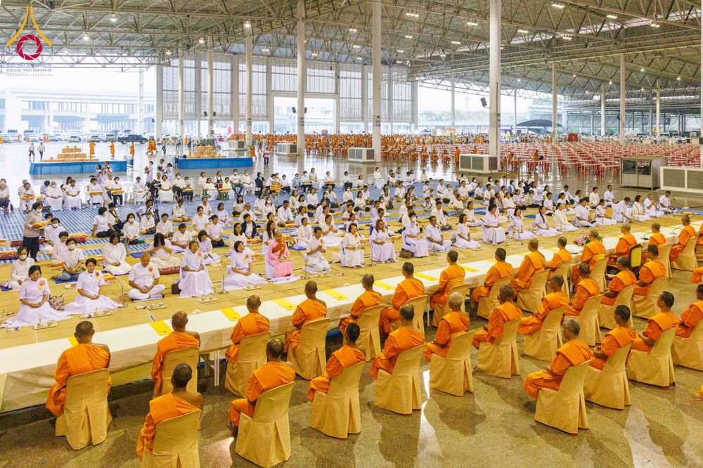 ภาพ No.306221:วันที่ 30 มกราคม พ.ศ. 2569 พิธีถวายภัตตาหารเป็นสังฆทาน แด่พระธรรมยาตรา ณ วัดพระธรรมกาย  จังหวัดปทุมธานี ในโครงการธรรมยาตรา กตัญญูบูชา มหาปูชนียาจารย์ พระมงคลเทพมุนี(สด จนฺทสโร) พระผู้ปราบมาร อนุสรณ์สถาน 7 แห่ง ปีที่ 14