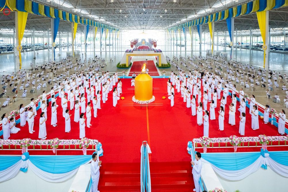 ภาพ No.239108:วันอาทิตย์ที่ 17 สิงหาคม พ.ศ. 2568 งานบุญวันอาทิตย์ พิธีจุดเทียนใจ ไฟนิรันด์ อนันตชัย ณ วัดพระธรรมกาย จ.ปทุมธานี