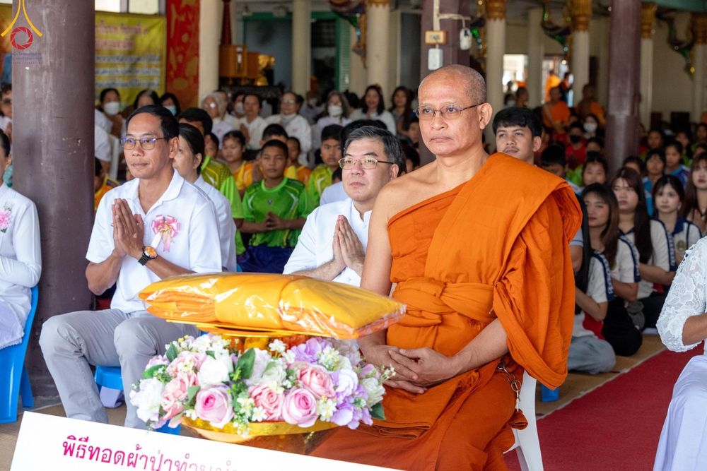 ภาพ No.199603:พิธีทอดผ้าป่าทำนุบำรุงศาสนสถาน ณ วัดศิลามูล ตำบลหินมูล อำเภอบางเลน จังหวัดนครปฐม ในโครงการธรรมยาตรา กตัญญูบูชา มหาปูชนียาจารย์ พระมงคลเทพมุนี(สด จนฺทสโร) พระผู้ปราบมาร อนุสรณ์สถาน 7 แห่ง ปีที่ 13 วันที่ 21 มกราคม พ.ศ. 2568