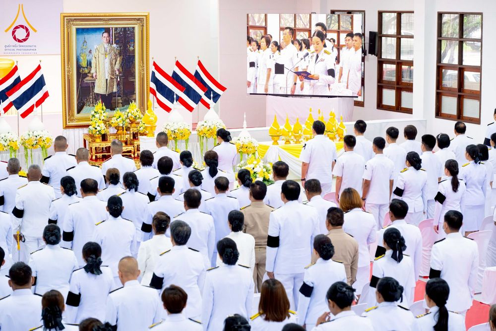 ภาพ No.276105:วันที่ 5 ธันวาคม พ.ศ. 2568 พสกนิกรอำเภอคลองหลวง พร้อมใจบำเพ็ญกุศลอุทิศถวาย “ในหลวงรัชกาลที่ 9” น้อมรำลึกในพระมหากรุณาธิคุณ เนื่องในวันคล้ายวันพระบรมราชสมภพ วันชาติ และวันพ่อแห่งชาติ ณ อาคารปลูกศรัทธา 2 วัดพระธรรมกาย อำเภอคลองหลวง จังหวัดปทุมธานี