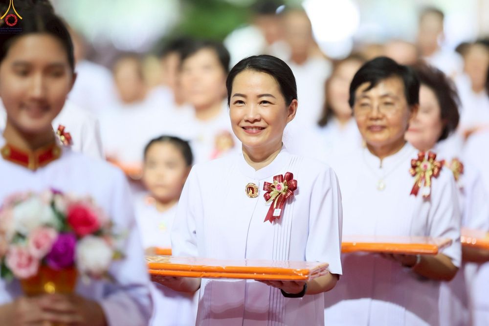 ภาพ No.251649:วันที่ 10 ตุลาคม พ.ศ. 2568 พิธีทอดผ้าป่าสมทบกฐินวัดพระธรรมกาย และสมทบกฐิน 30,000 กว่าวัดทั่วประเทศ ครั้งที่ 3 ณ สภาธรรมกายสากล วัดพระธรรมกาย