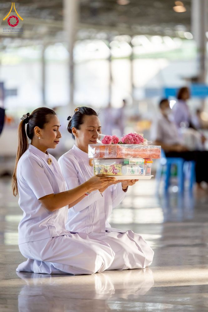 ภาพ No.277086:วันอาทิตย์ที่ 7 ธันวาคม พ.ศ. 2568 พิธีตักบาตรอาทิตย์ต้นเดือน ณ บ้านแก้วเรือนทองคุณยายฯ วัดพระธรรมกาย