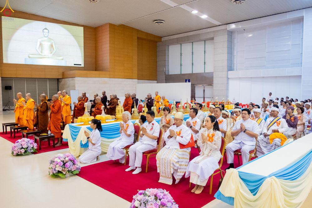 ภาพ No.327724:วันที่ 3 พฤษภาคม พ.ศ.2569 พิธีรับมอบพระบรมสารีริกธาตุ จากสาธารณรัฐแห่งสหภาพเมียนมา ณ ห้องแก้วสารพัดนึก วัดพระธรรมกาย