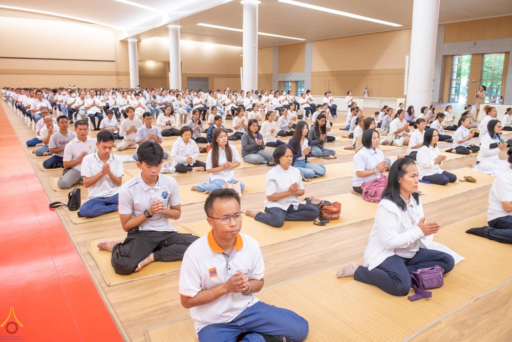 ภาพ No.341720:วันอังคารที่ 28 กรกฎาคม พ.ศ. 2569 คณะสงฆ์และพสกนิกรอำเภอคลองหลวง พร้อมใจจัดพิธีเจริญพระพุทธมนต์ ปฏิบัติธรรม และทำบุญตักบาตร ถวายพระราชกุศลเฉลิมพระเกียรติพระบาทสมเด็จพระเจ้าอยู่หัว