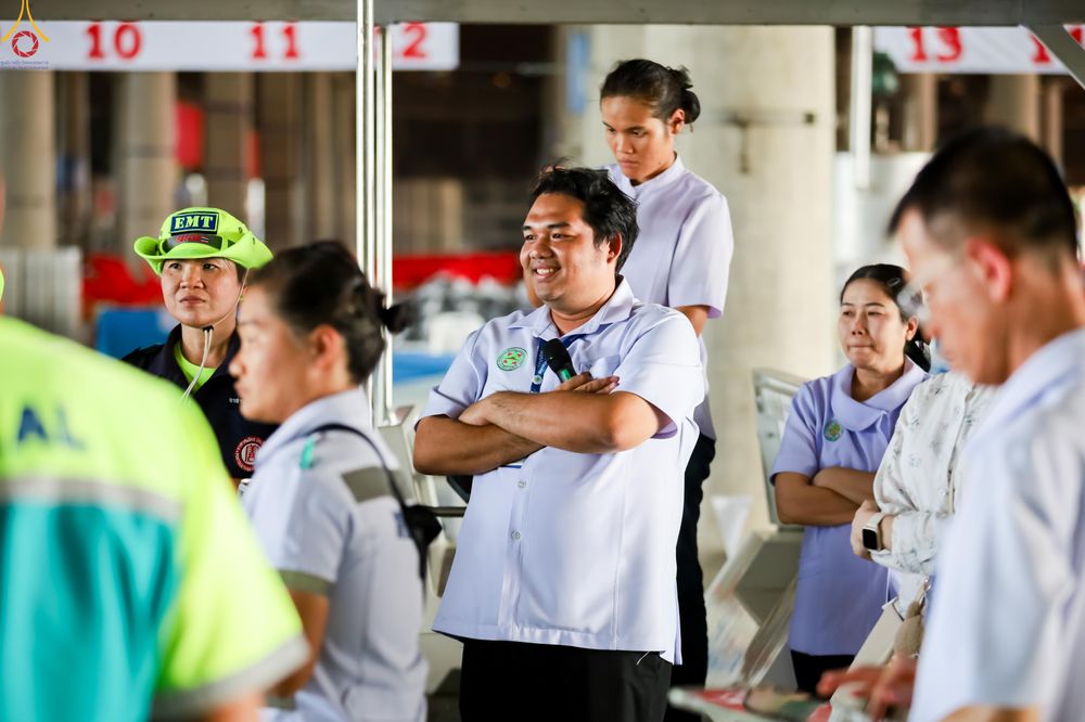ภาพ No.323231:วันที่ 20 เมษายน พ.ศ.2569 การเตรียมงานของบุคลากรทางการแพทย์ , จุดลงทะเบียนพระสังฆาธิการ , วางกล่องไทยธรรม เพื่องานถวายมหาสังฆทาน 40,000 กว่าวัดทั่วประเทศ วันคุ้มครองโลก 22 เมษายน พ.ศ.2569 วัดพระธรรมกาย