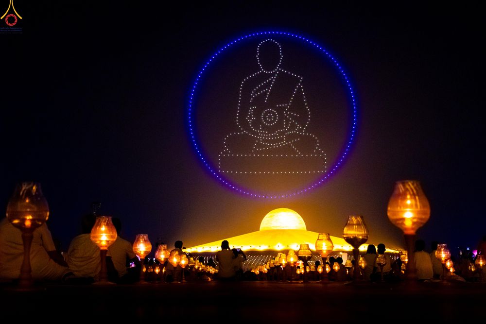 ภาพ No.308127:วันที่ 31 มกราคม พ.ศ. 2569 พิธีจุดประทีปธรรมถวายเป็นพุทธบูชา  และบูชาธรรมมหาปูชนียาจารย์ (ภาพชุดที่ 3) ณ วัดพระธรรมกาย ปทุมธานี ในโครงการธรรมยาตรา กตัญญูบูชา มหาปูชนียาจารย์ พระมงคลเทพมุนี(สด จนฺทสโร) พระผู้ปราบมาร อนุสรณ์สถาน 7 แห่ง ปีที่ 14