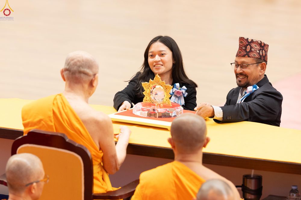 ภาพ No.311860:วันอังคารที่ 3 มีนาคม พ.ศ.2569 พิธีมอบโล่วัชรเกียรติยศ โครงการตอบปัญหาธรรมะทางก้าวหน้า ครั่งที่ 43, พิธีมอบโล่วัชรเกียรติยศ โครงการสอบตอบปัญหาศีลธรรม เพื่อสันติภาพโลก (World-Pec) ครั้งที่ 19 ณ สภาธรรมกายสากล วัดพระธรรมกาย