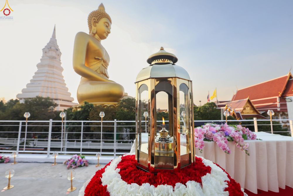 ภาพ No.302774:วันที่ 24 มกราคม พ.ศ. 2569 พิธีจุดประทีปธรรมถวายเป็นพุทธบูชา  และบูชาธรรมมหาปูชนียาจารย์  ณ อาคารธรรมยาตรา กตัญญูบูชามหาปูชนียาจารย์  ตรงข้ามวัดปากน้ำภาษีเจริญ จ.กรุงเทพมหานคร ในโครงการธรรมยาตรา กตัญญูบูชา มหาปูชนียาจารย์ พระมงคลเทพมุนี(สด จนฺทสโร) พระผู