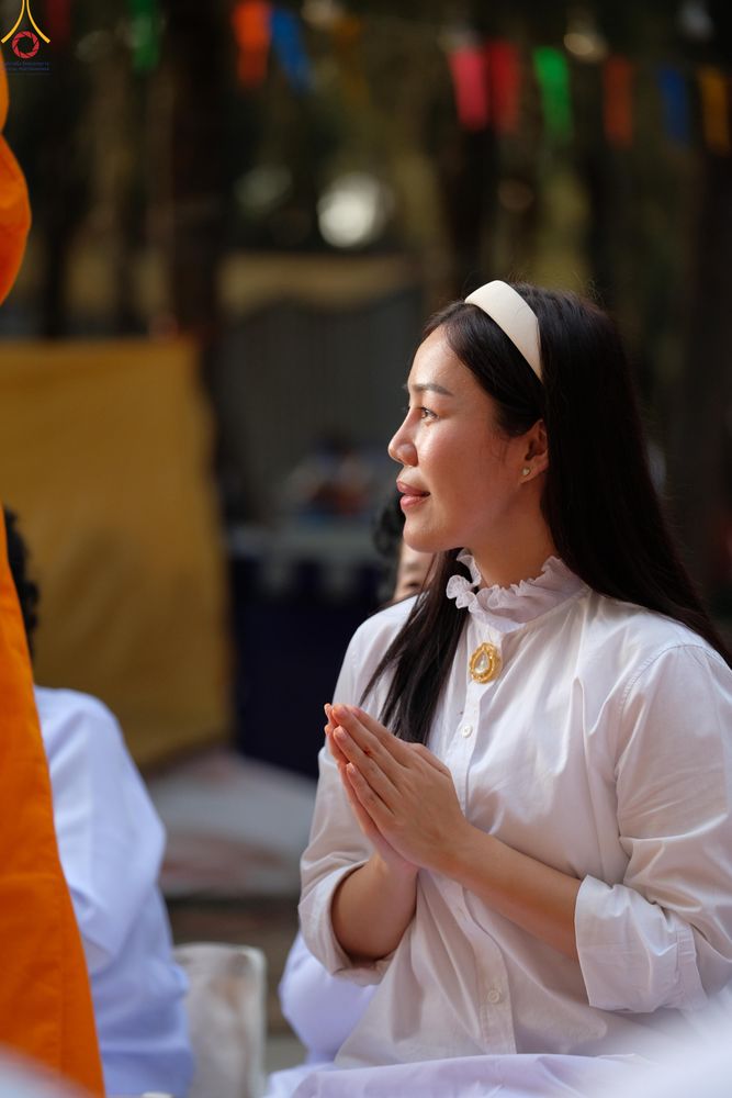 ภาพ No.287905:วันที่ 3 มกราคม พ.ศ. 2569 พิธีต้อนรับพระธรรมยาตรา ครั้งที่ 2 (ภาพชุดที่ 2) ในโครงการธรรมยาตรา กตัญญูบูชา มหาปูชนียาจารย์ พระมงคลเทพมุนี(สด จนฺทสโร) พระผู้ปราบมาร อนุสรณ์สถาน 7 แห่ง ปีที่ 14 ณ อนุสรณ์สถานมหาวิหารพระมงคลเทพมุนี (โลตัสแลนด์) อ.สองพี่น้อง จ.