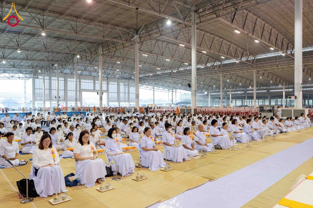 ภาพ No.306963:วันที่ 31 มกราคม พ.ศ. 2569 พิธีถวายภัตตาหารเป็นสังฆทาน แด่พระธรรมยาตรา ณ วัดพระธรรมกาย  จังหวัดปทุมธานี ในโครงการธรรมยาตรา กตัญญูบูชา มหาปูชนียาจารย์ พระมงคลเทพมุนี(สด จนฺทสโร) พระผู้ปราบมาร อนุสรณ์สถาน 7 แห่ง ปีที่ 14