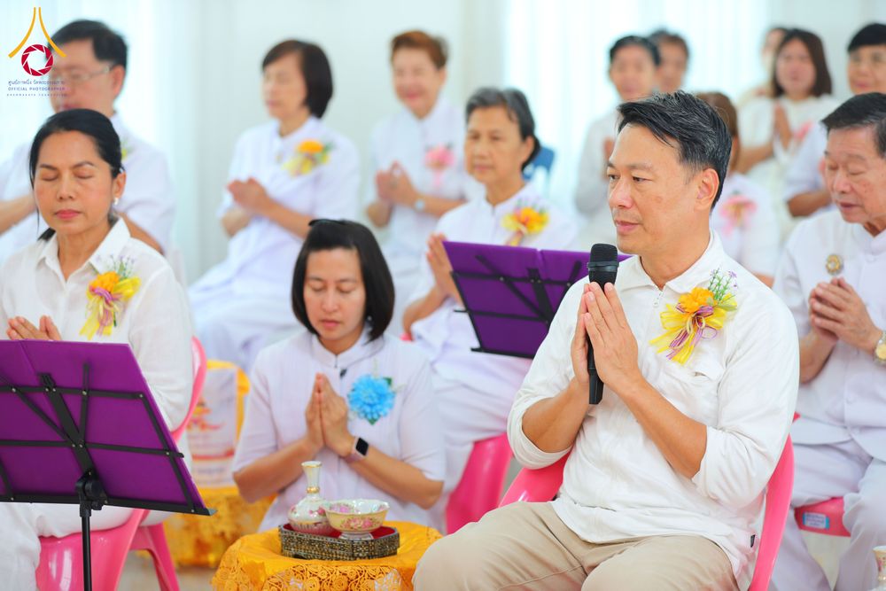 ภาพ No.291168:วันพุธที่ 7 มกราคม พ.ศ. 2569  พิธีบรรจุพระบรมสารีริกธาตุภายในพระเกตุองค์พระประธาน สมโภชพระประธาน พระธรรมกาย พิธีทอดผ้าป่า บุญแสงสว่าง ติดตั้งโซล่าเซล ณ ศูนย์ปฏิบัติธรรมพระมงคลเทพมุนี อ.สองพี่น้อง จ.สุพรรณบุรี