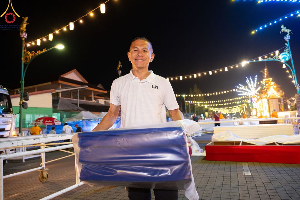 ภาพ No.311140:วันเสาร์ที่ 28 กุมภาพันธ์ พ.ศ. 2569 พิธีตักบาตรพระมหากุศล 11,250 รูป เฉลิมฉลอง 1,250 ปีศรีธรรมราชเจดีย์ สู่มรดกโลก ณ ถนนราชดำเนิน บริเวณหน้าวัดพระมหาธาตุวรมหาวิหาร อ.เมือง จ.นครศรีธรรมราช