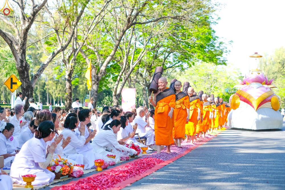 ภาพ No.287146:วันที่ 2 มกราคม พ.ศ.2569 พิธีต้อนรับพระธรรมยาตรา ครั้งที่ 1 (ภาพชุดที่ 2) ณ วัดพระธรรมกาย (วิหารหลวงปู่ - พระมหาธรรมกายเจดีย์)