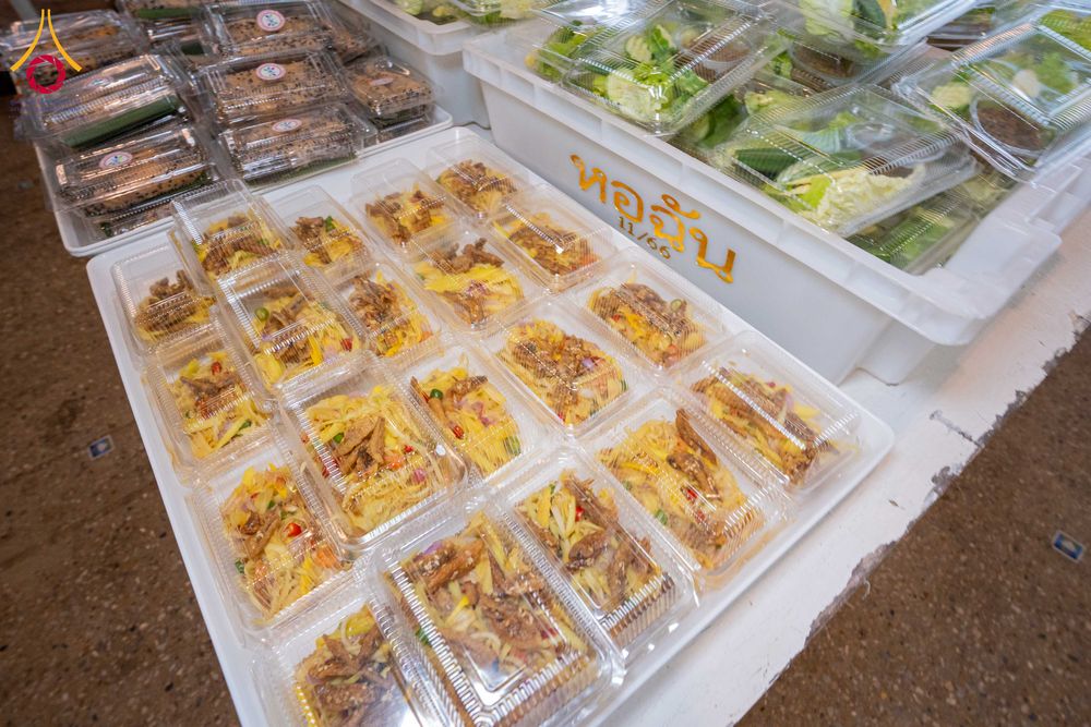 ภาพ No.307060:วันที่ 31 มกราคม พ.ศ. 2569 พิธีถวายภัตตาหารเป็นสังฆทาน แด่พระธรรมยาตรา ณ วัดพระธรรมกาย  จังหวัดปทุมธานี ในโครงการธรรมยาตรา กตัญญูบูชา มหาปูชนียาจารย์ พระมงคลเทพมุนี(สด จนฺทสโร) พระผู้ปราบมาร อนุสรณ์สถาน 7 แห่ง ปีที่ 14