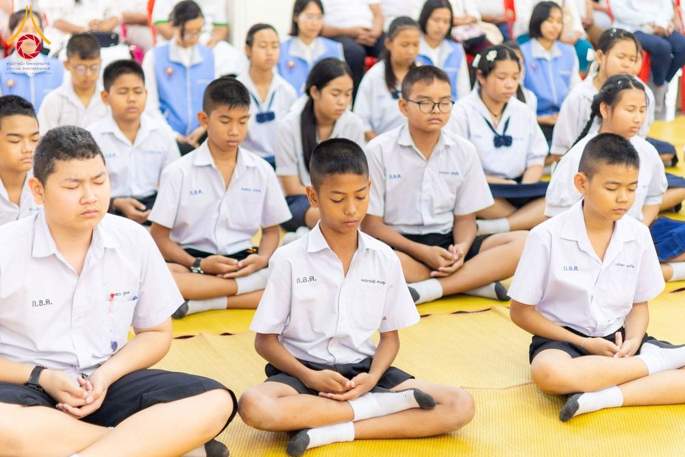 ภาพ No.305156:วันที่ 28 มกราคม พ.ศ. 2569 พิธีทอดผ้าป่าทำนุบำรุงศาสนสถาน ณ วัดเกิดการอุดม อ.คลองหลวง จ.ปทุมธานี ในโครงการธรรมยาตรา กตัญญูบูชา มหาปูชนียาจารย์ พระมงคลเทพมุนี(สด จนฺทสโร) พระผู้ปราบมาร อนุสรณ์สถาน 7 แห่ง ปีที่ 14