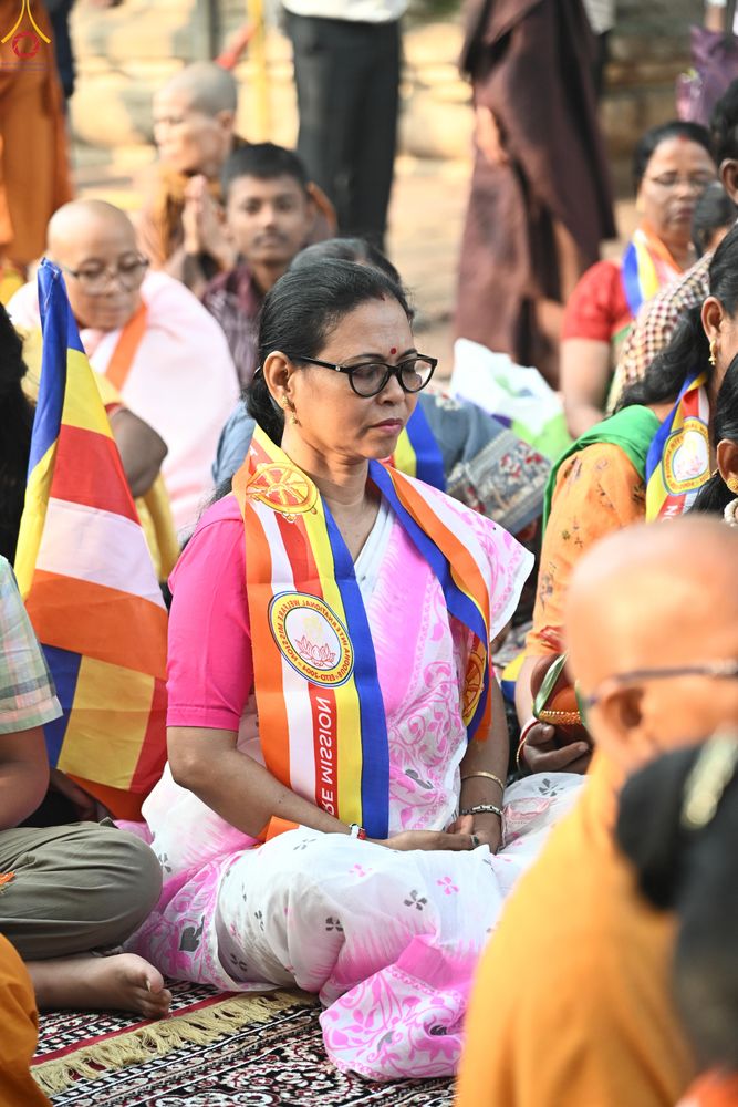 ภาพ No.278951:วันที่ 5 พฤศจิกายน 2568 กฐินสมทบวัดต่างประเทศ โดยคณะศิษยานุศิษย์ บูชาธรรม 81 ปี หลวงพ่อธัมมชโย ณ วัดมหาโพธิ์ เมืองพุทธคยา ถวายแด่  วัดพุทธนานาชาติเพื่อสวัสดิการสากล  (Buddha International Welfare Mission)  เมืองพุทธคยา ประเทศอินเดีย