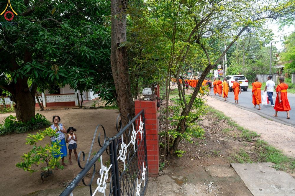 ภาพ No.139913:PhotoStory มหาศรัทธา ธรรมยาตราศรีลังกา EP.2 พิธีเปิดโครงการสยาม-ลังกา ธรรมยาตรา ฉลองเทศกาลวิสาขบูชาแห่งชาติ ศรีลังกา บูชาธรรม 80 ปีหลวงพ่อธัมมชโย เมื่อวันที่ 17 พฤษภาคม พ.ศ. 2567