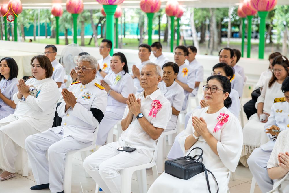 ภาพ No.332357:วันเสาร์ที่ 6 มิถุนายน พ.ศ.2569 พิธีต้อนรับสัญญาบัตร พัดยศ พระราชภาวนาวชิรวิเทศ วิ. ณ อุโบสถพระไตรปิฏก วัดพระธรรมกาย