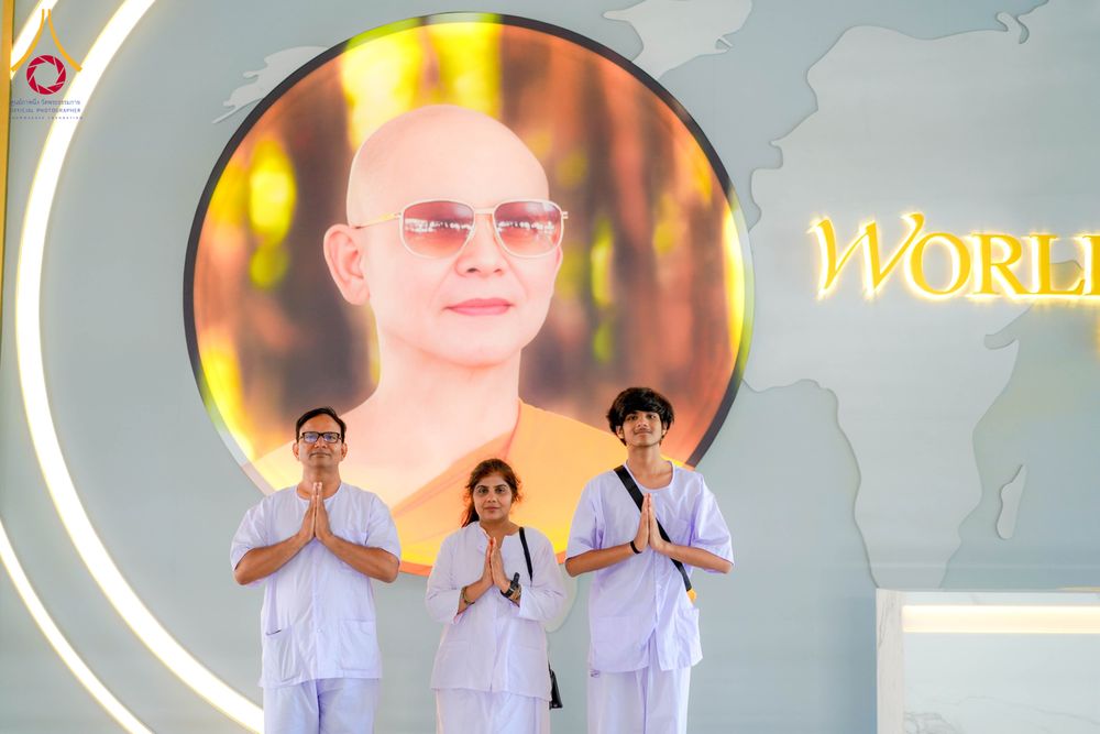 ภาพ No.338557:วันที่ 24 มิถุนายน - 5 กรกฎาคม พ.ศ.2569 ต้อนรับชาวต่างชาติจากประเทศโปแลนด์ มาเลเซีย อินเดีย บังคลาเทศ  และศรีลังกา เยี่ยมชมวัด นั่งสมาธิ และกราบสักการะพระมหาธรรมกายเจดีย์ ณ วัดพระธรรมกาย