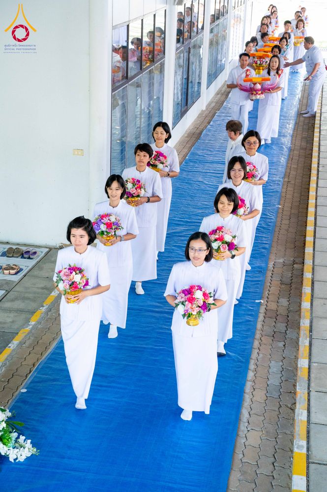 ภาพ No.278391:วันพุธที่ 10 ธันวาคม พ.ศ.2568  พิธีทอดผ้าป่าเพื่อสนับสนุนโครงการตักบาตรพระ 10,000 รูป เมืองกาญจนบุรี ณ อาคารปลูกศรัทธา วัดพระธรรมกาย