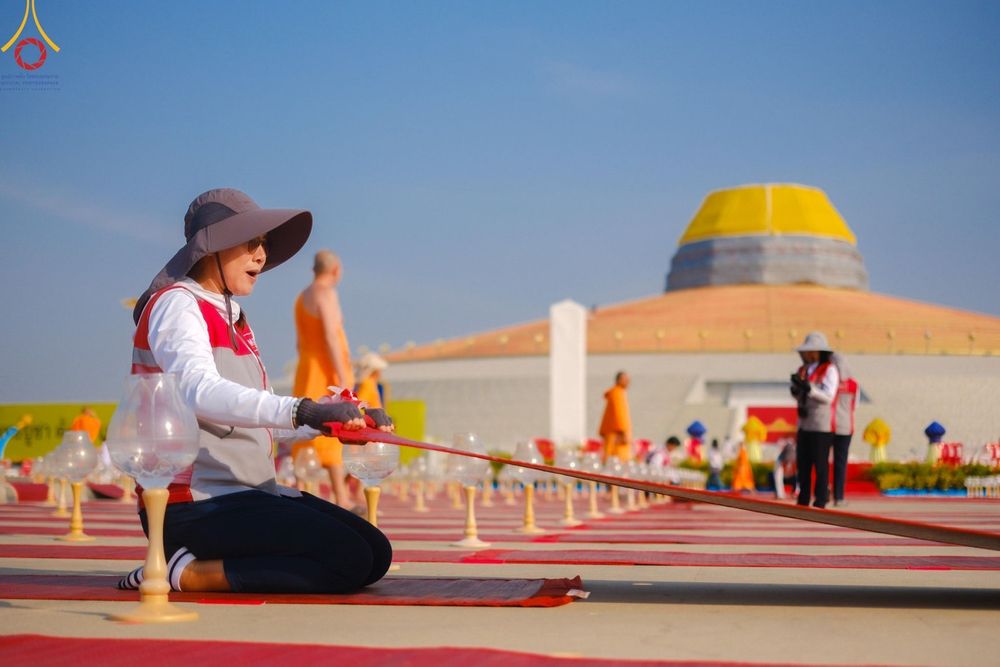 ภาพ No.208230:V.55 สารพัดV สารพัดดี ที่วัดพระธรรมกาย ในโครงการธรรมยาตรา กตัญญูบูชา มหาปูชนียาจารย์ พระมงคลเทพมุนี (สด จนฺทสโร) พระผู้ปราบมาร อนุสรณ์สถาน 7 แห่ง ปีที่ 13 ระหว่างวันที่ 2-31 มกราคม พ.ศ. 2568