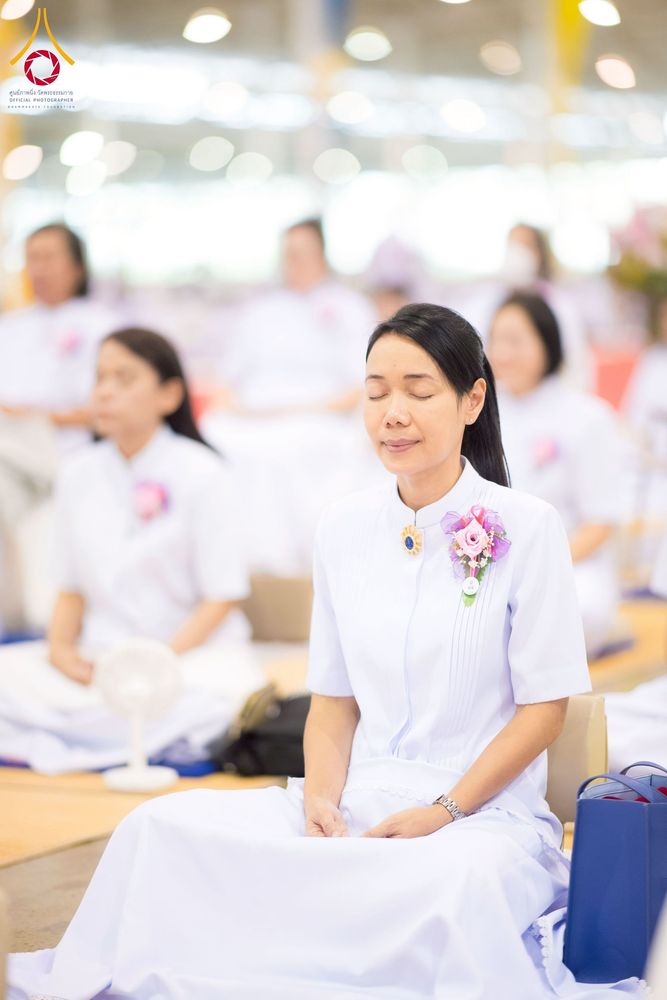 ภาพ No.261354:วันอาทิตย์ที่ 5 ตุลาคม พ.ศ. 2568 พิธีจุดเทียนใจ ไฟนิรันด์ อนันตชัย ณ สภาธรรมกายสากล วัดพระธรรมกาย