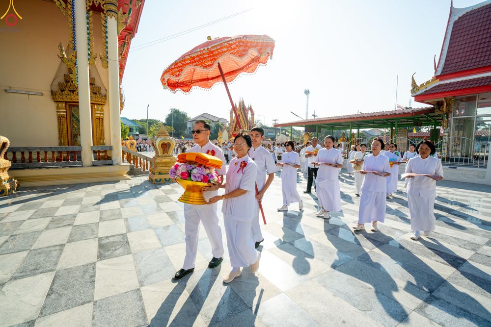 ภาพ No.293200:วันที่ 12 มกราคม พ.ศ. 2569 พิธีทอดผ้าป่าทำนุบำรุงศาสนสถาน ณ วัดคู้สลอดวุฒิโสภณ อ.ลาดบัวหลวง จ.พระนครศรีอยุธยา ในโครงการธรรมยาตรา กตัญญูบูชา มหาปูชนียาจารย์ พระมงคลเทพมุนี(สด จนฺทสโร) พระผู้ปราบมาร อนุสรณ์สถาน 7 แห่ง ปีที่ 14