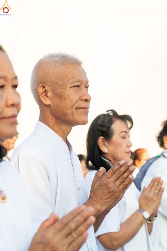 ภาพ No.291966:วันที่ 10 มกราคม พ.ศ. 2569 พิธีจุดประทีปถวายเป็นพุทธบูชา และบูชาธรรมมหาปูชนียาจารย์  ณ อนุสรณ์สถานคลองบางนางแท่น อ.สามพราน จ.นครปฐม ในโครงการธรรมยาตรา กตัญญูบูชา มหาปูชนียาจารย์ พระมงคลเทพมุนี(สด จนฺทสโร) พระผู้ปราบมาร อนุสรณ์สถาน 7 แห่ง ปีที่ 14