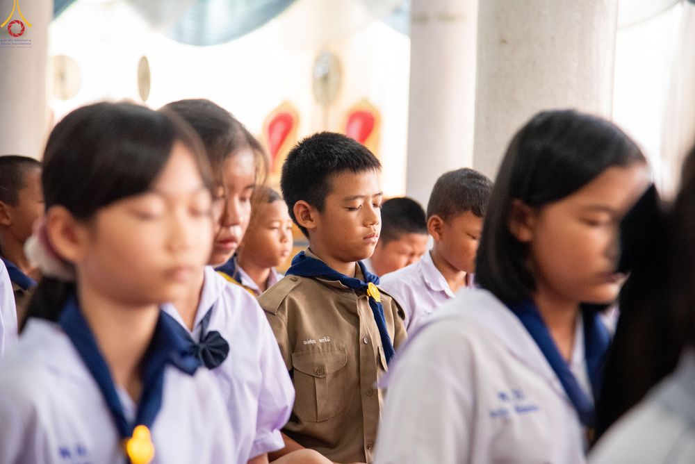 ภาพ No.301306:วันที่ 22 มกราคม พ.ศ. 2569 พิธีทอดผ้าป่าทำนุบำรุงศาสนสถาน ณ วัดใหม่พิบูลย์ผล อ.สองพี่น้อง จ.สุพรรณบุรี ในโครงการธรรมยาตรา กตัญญูบูชา มหาปูชนียาจารย์ พระมงคลเทพมุนี(สด จนฺทสโร) พระผู้ปราบมาร อนุสรณ์สถาน 7 แห่ง ปีที่ 14