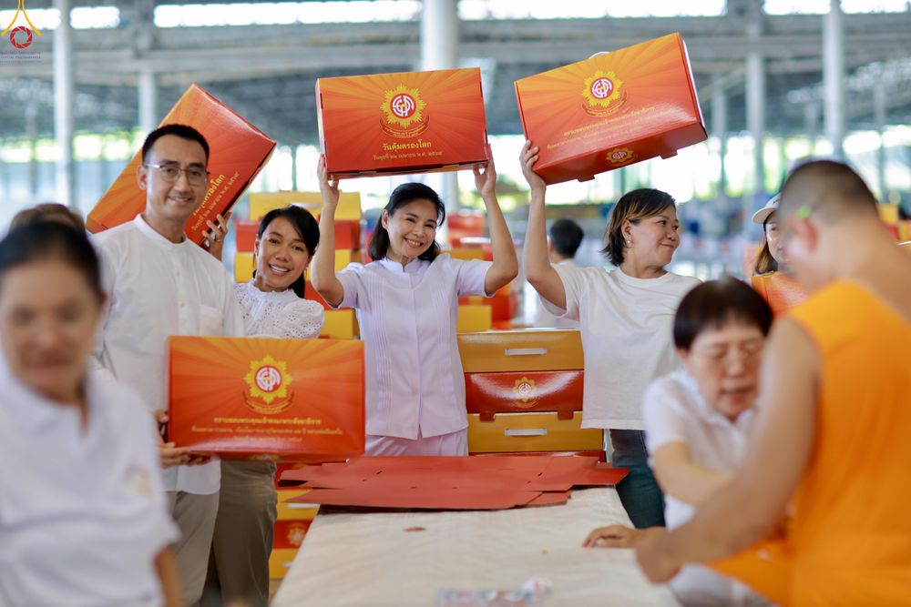 ภาพ No.320562:วันที่ 10 เมษายน พ.ศ.2569 การเตรียมกล่องไทยธรรม เพื่องานถวายมหาสังฆทาน 40,000 กว่าวัดทั่วประเทศ วันคุ้มครองโลก 22 เมษายน พ.ศ.2569 วัดพระธรรมกาย