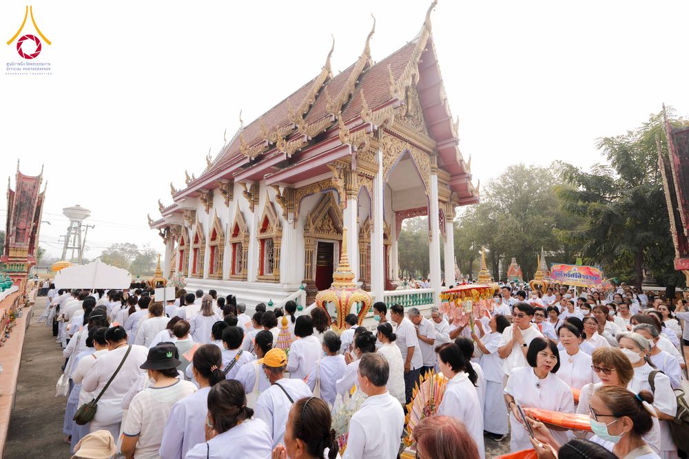 ภาพ No.298925:วันที่ 20 มกราคม พ.ศ. 2569 พิธีทอดผ้าป่าทำนุบำรุงศาสนสถาน ณ วัดใหม่นพรัตน์ ต.เนินพระปรางค์ อ.สองพี่น้อง จ.สุพรรณบุรี ในโครงการธรรมยาตรา กตัญญูบูชา มหาปูชนียาจารย์ พระมงคลเทพมุนี(สด จนฺทสโร) พระผู้ปราบมาร อนุสรณ์สถาน 7 แห่ง ปีที่ 14