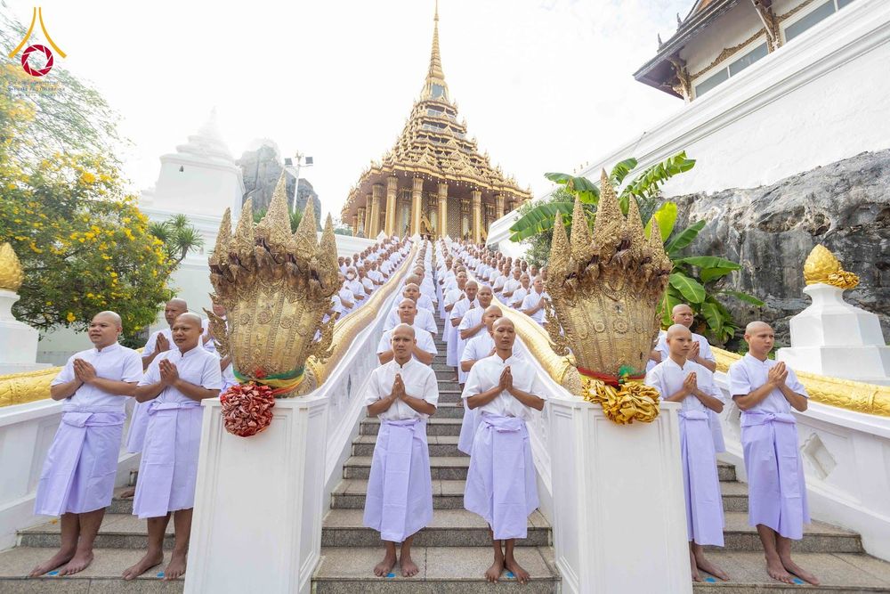 ภาพ No.349382:วันอังคารที่ 15 กันยายน พ.ศ.2569  พิธีขอขมา รับบาตร ผ้าไตร และบรรพชา "โครงการบรรพชาและพัฒนาศีลธรรม นักเรียนนายสิบตำรวจรุ่นที่ 16“ ศูนย์ฝึกอบรมตำรวจภูธร ภาค 1 ณ วัดพระพุทธบาท ราชวรมหาวิหาร  จ.สระบุรี